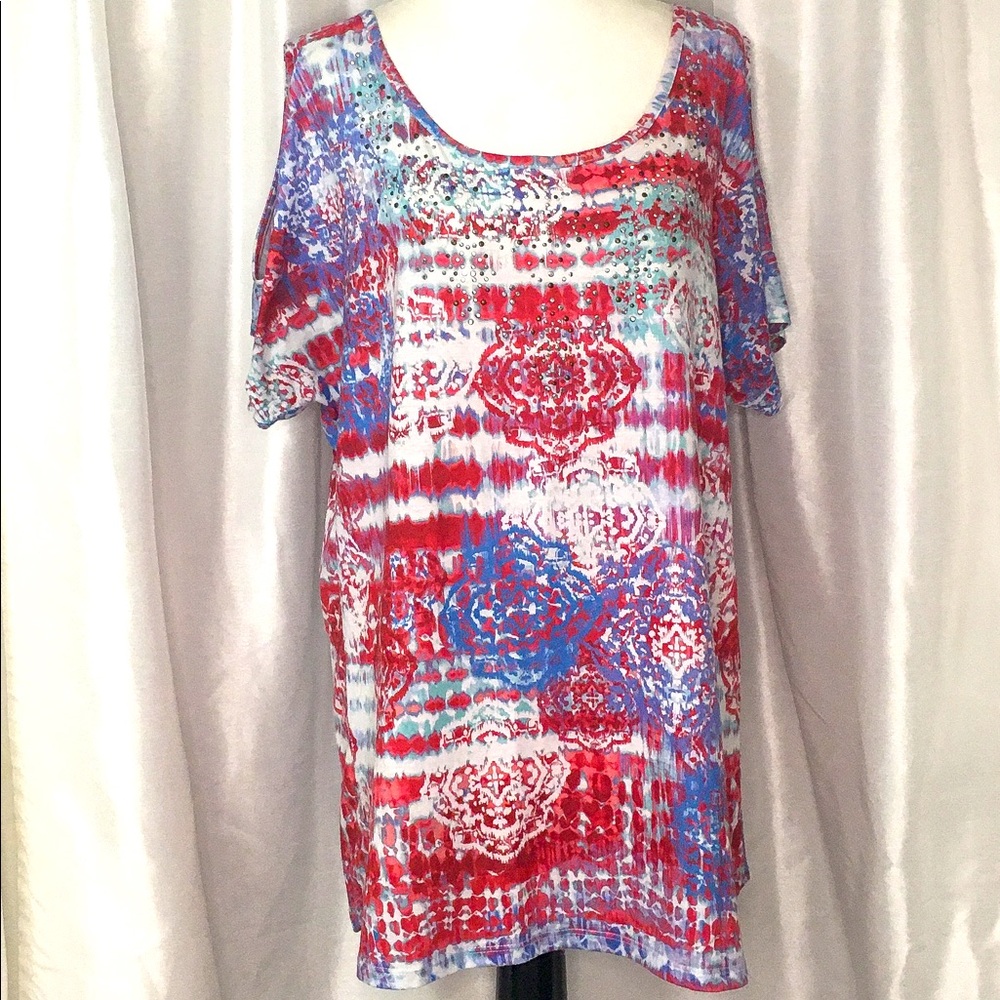 3 for $75!!! Gloria Vanderbilt Tee with peekaboo shoulders, size Medium.